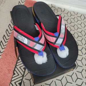 The North Face Skeena Sport Sandal Men\'s Red Black Size 13 New With Tags The North Face Skeena Sandals Men main image 2